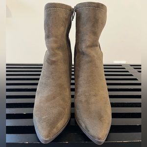 Lulus olive suede booties, size 6.5